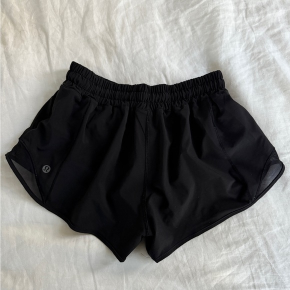 Hotty Hot Low-Rise Lined Short 2.5" - Picture 2 of 4